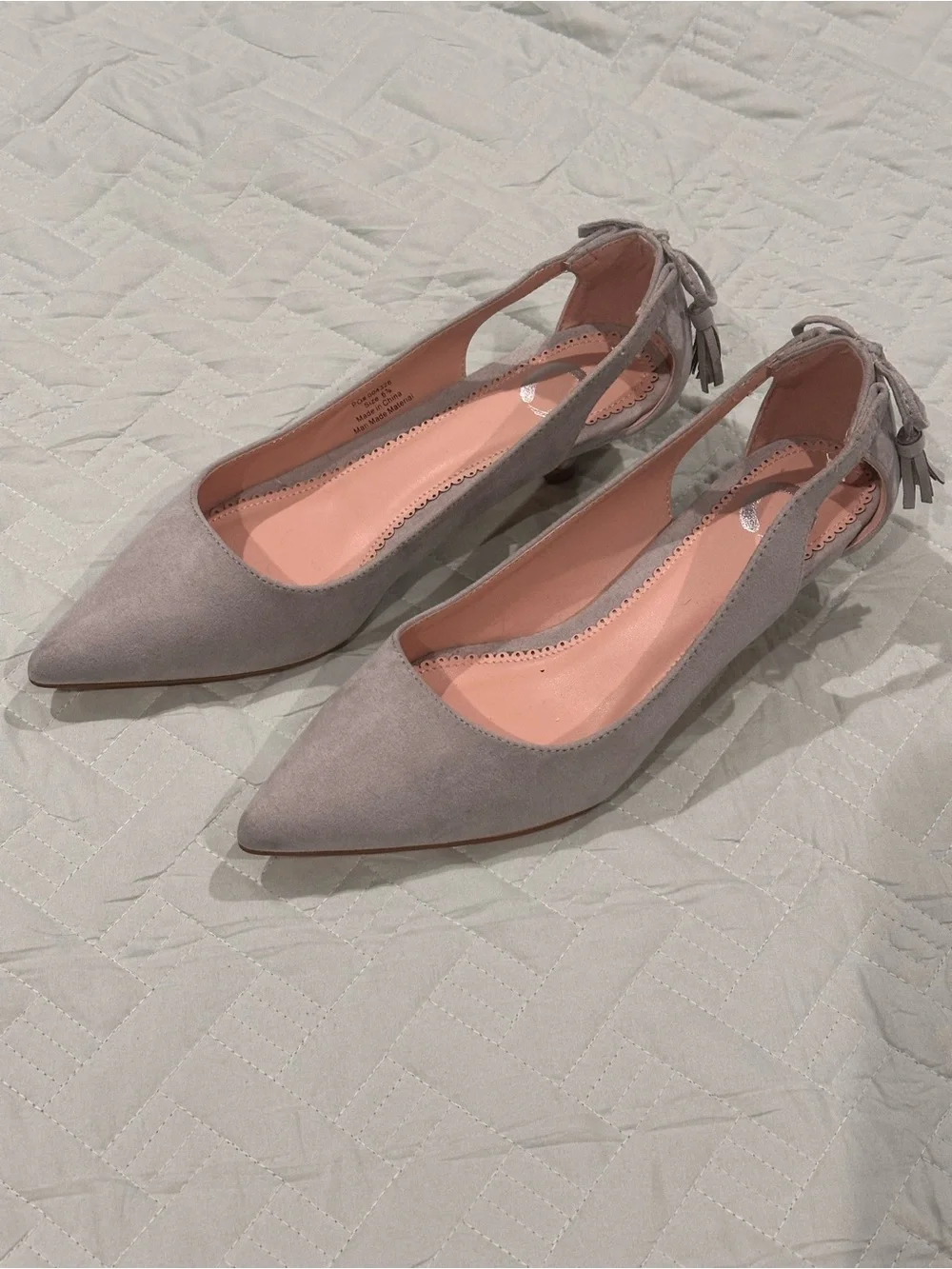 Women’s Gray Faux Suede Pointed Toe Kitten Hell Size 6.5